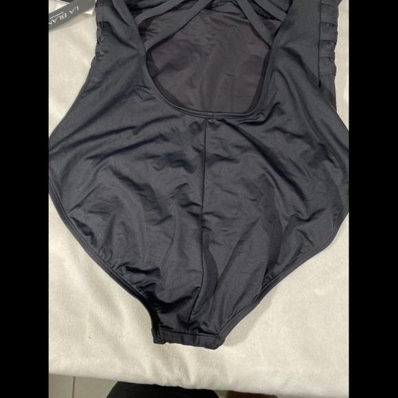 NWT $119‎ La Blanca Cross Back One-Piece Swimsuit in Black [SZ 16 ] - Picture 11 of 12